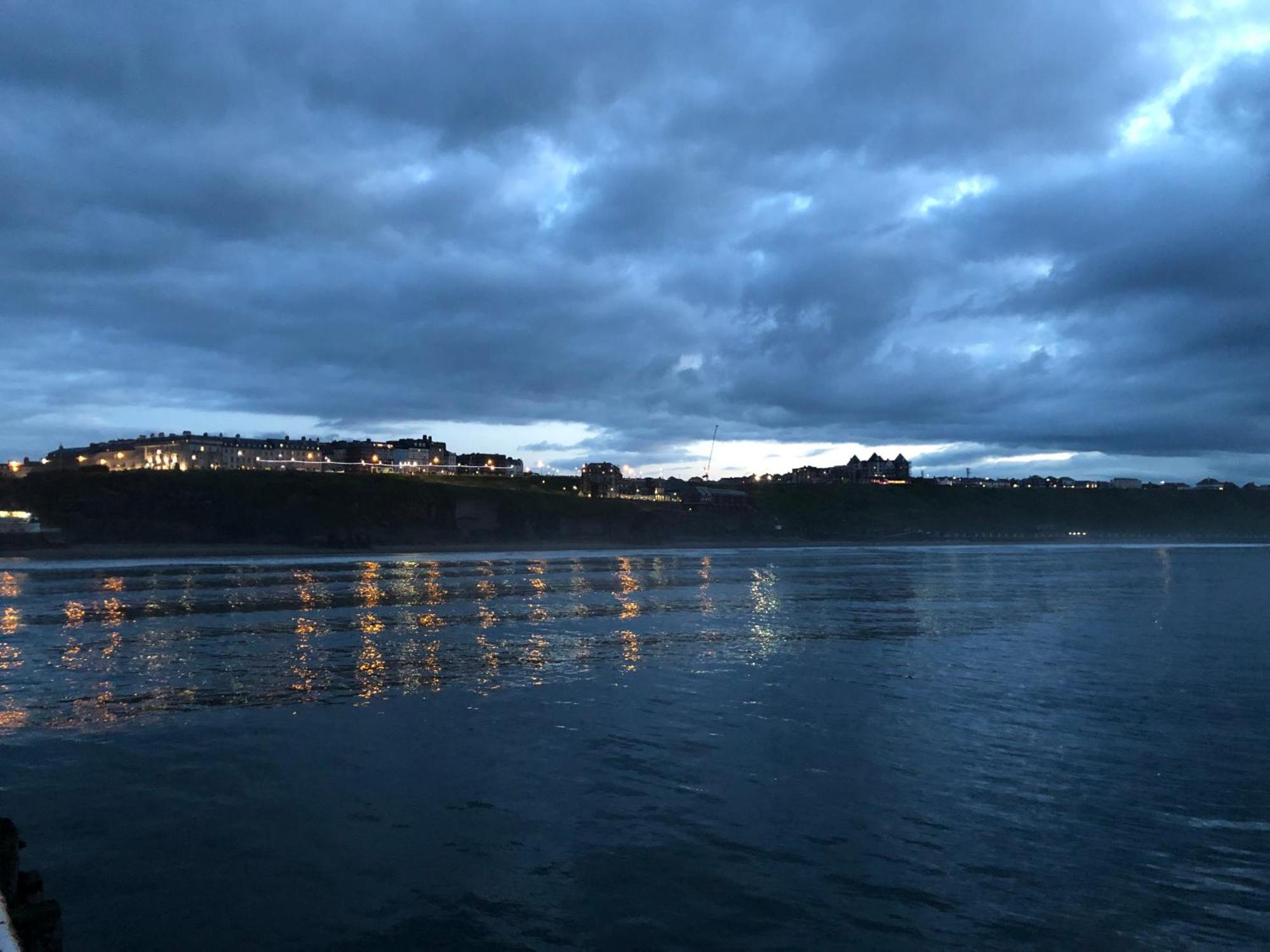 Retro Retreat, Sea View, Free Parking & Ev Plug-in Holiday home Whitby